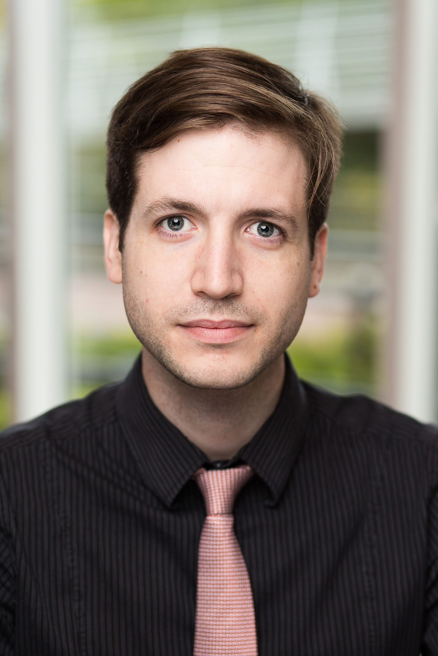 corporateheadshotyoungmaleblurredbackground Chris Renton Photography